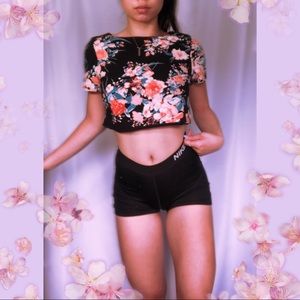 Floral Crop Top 🌸